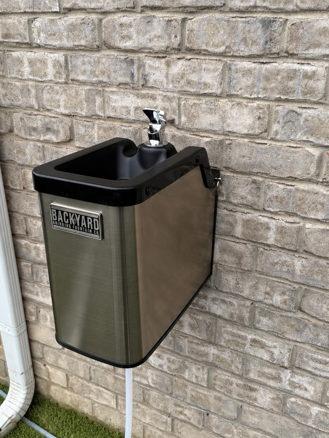 FountainOne Classic™ backyard drinking fountain - side view
